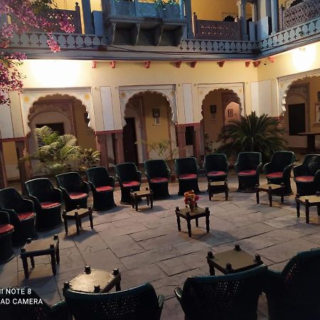 Bassi Fort Palace Chittorgarh Extérieur photo