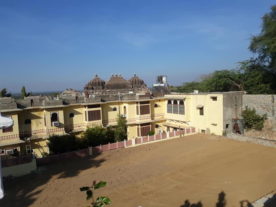 Bassi Fort Palace Chittorgarh Extérieur photo