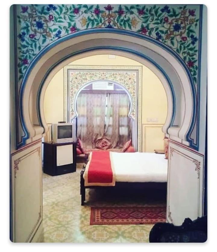 Bassi Fort Palace Chittorgarh Extérieur photo