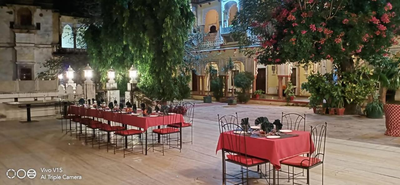 Bassi Fort Palace Chittorgarh Extérieur photo