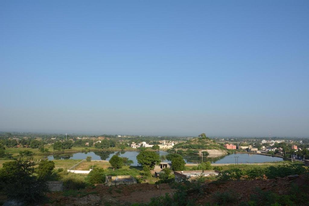 Bassi Fort Palace Chittorgarh Extérieur photo