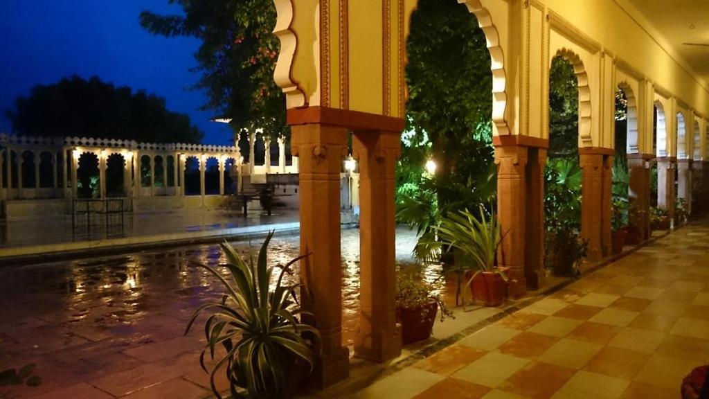 Bassi Fort Palace Chittorgarh Extérieur photo