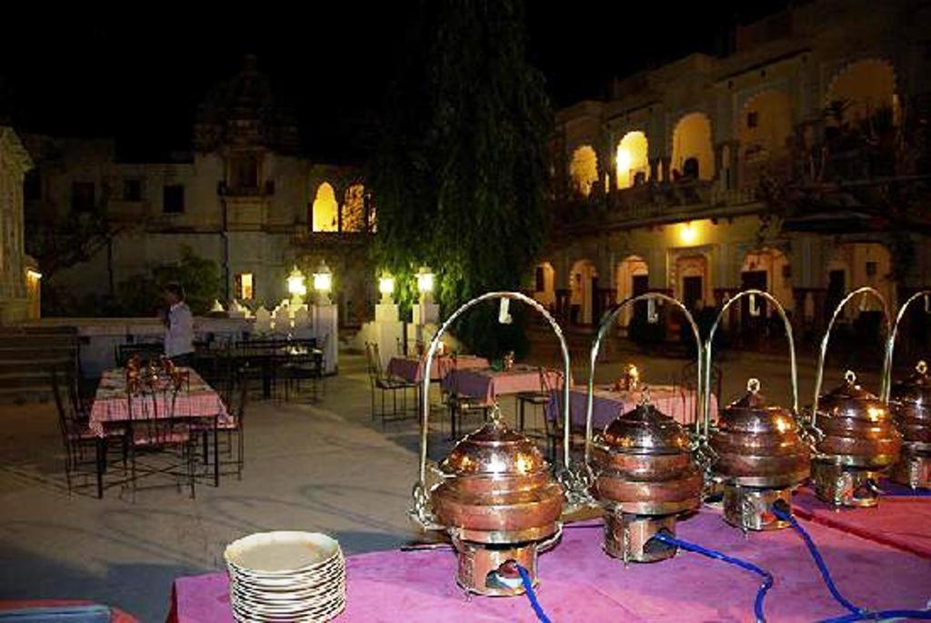 Bassi Fort Palace Chittorgarh Extérieur photo