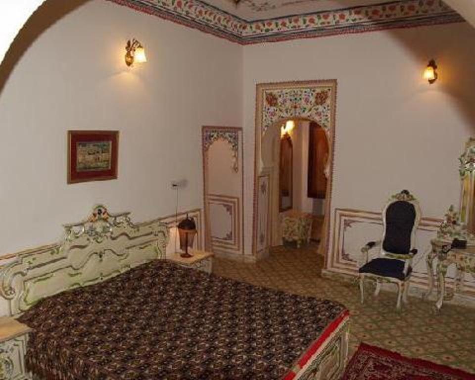 Bassi Fort Palace Chittorgarh Extérieur photo